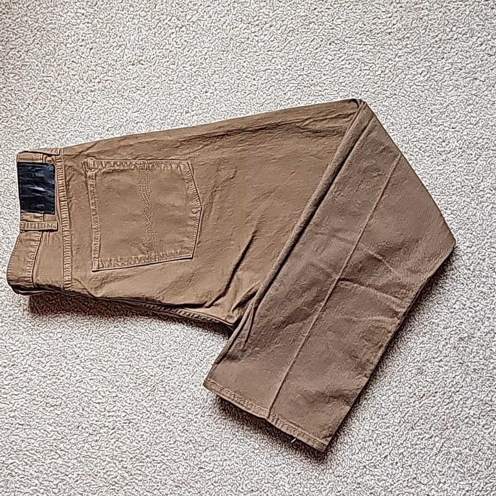Denizen From Levi's Tan Jeans - Size 38x32